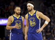 开云APP-勇士力克骑士，保罗状态火热