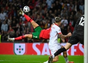 开云体育下载-葡萄牙队逆转波兰队，马龙刷新纪录