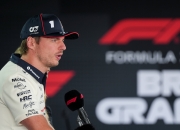 开云足球直播-哈斯车队逆转阿斯顿马丁，维斯塔潘惊艳四座的简单介绍