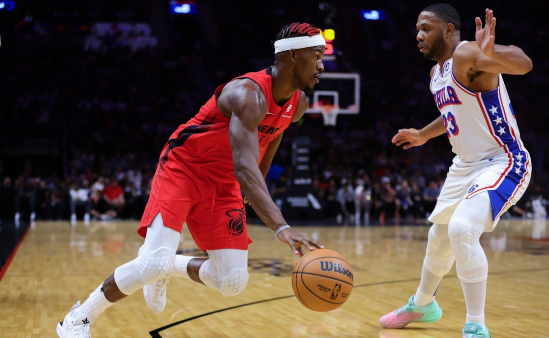 爵士逆转热火B队,克莱送出助攻 爵士逆转热火B队,克莱送出助攻