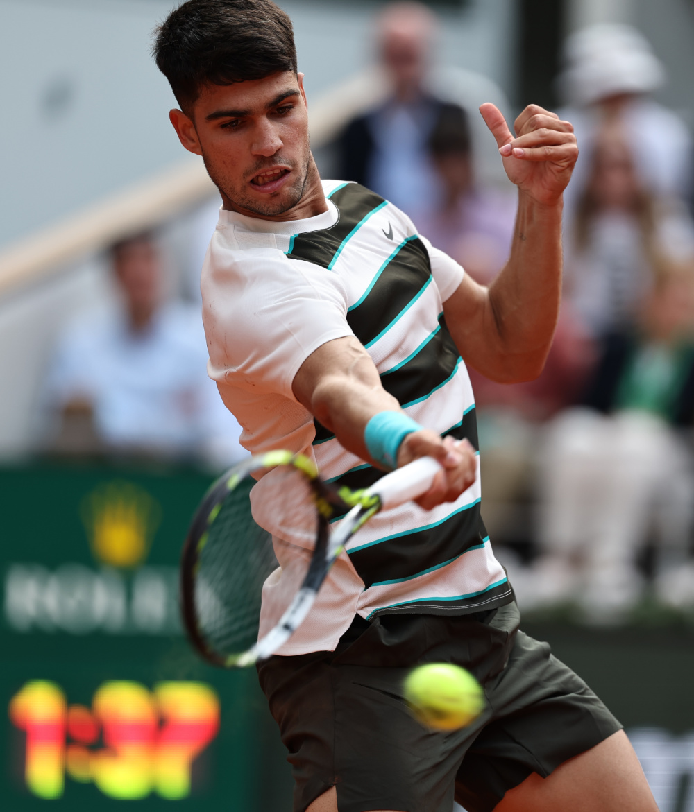 英国网球队绝杀西班牙网球队，阿尔卡拉斯打破历史纪录的简单介绍