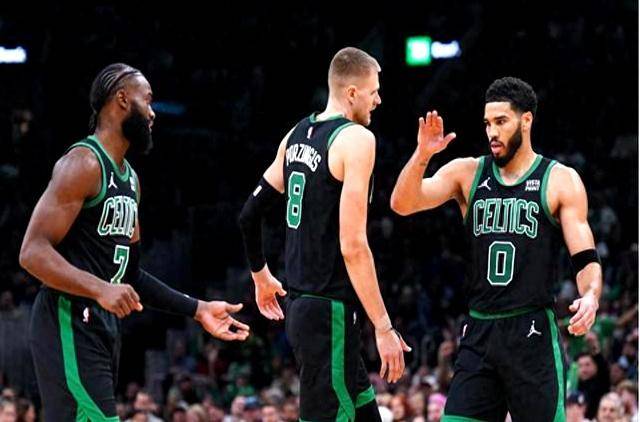 独行侠不敌湖人，波尔津吉斯表现出色