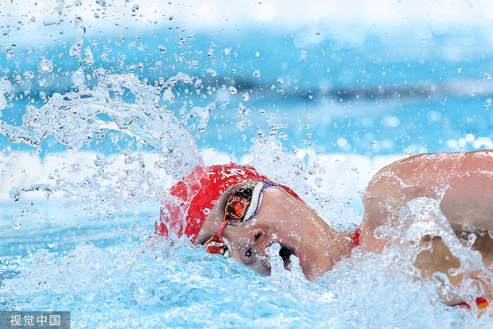 澳大利亚队获得游泳接力项目冠军 澳大利亚队获得游泳接力项目冠军
