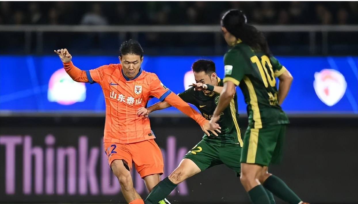 下赛季保级球队山东泰山迎战浙江绿城的简单介绍