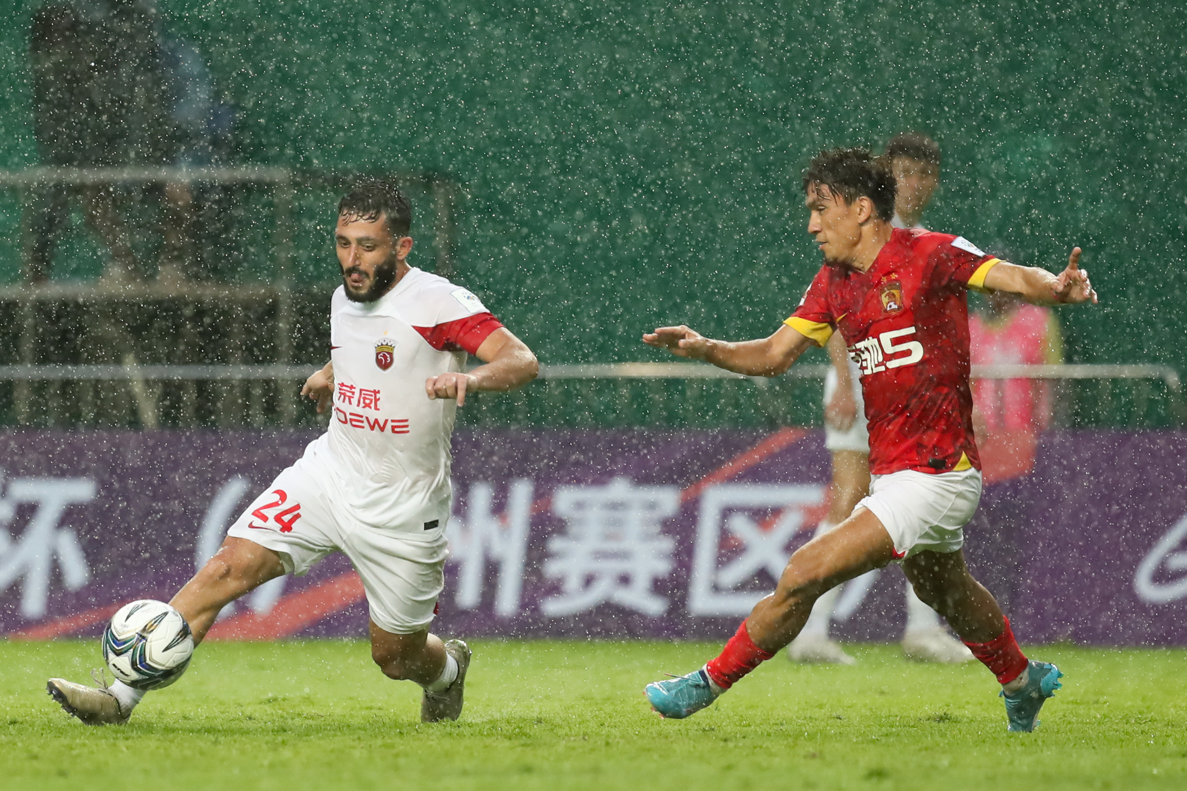 关于东京FC客场告捷，晋级淘汰赛晋级难度不断加大的信息