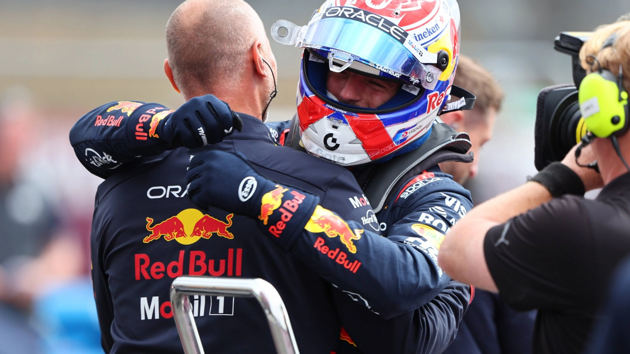 威廉姆斯轻取雷诺车队,维斯塔潘点燃赛场的简单介绍 威廉姆斯轻取雷诺车队,维斯塔潘点燃赛场的简单介绍