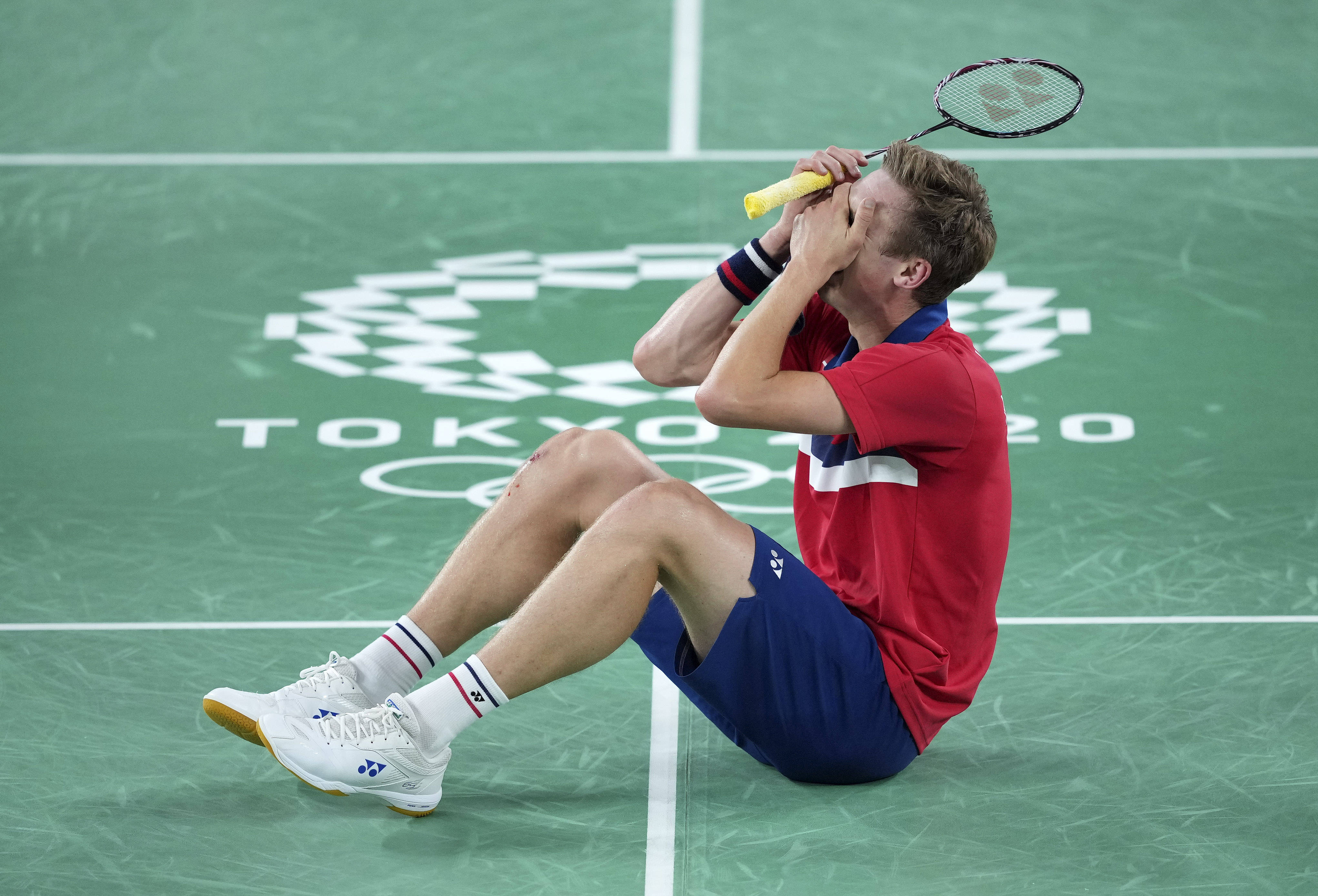 日本羽毛球队轻取丹麦羽毛球队，谌龙打破历史纪录的简单介绍