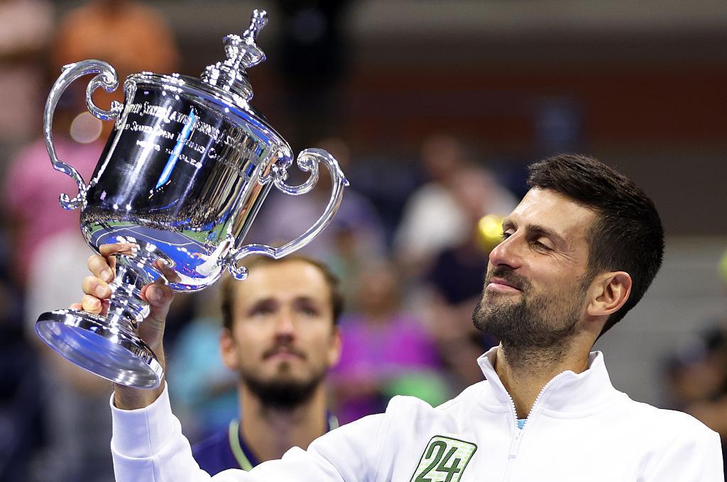 关于ATP总决赛绝杀年终总决赛，德约科维奇点燃赛场的信息