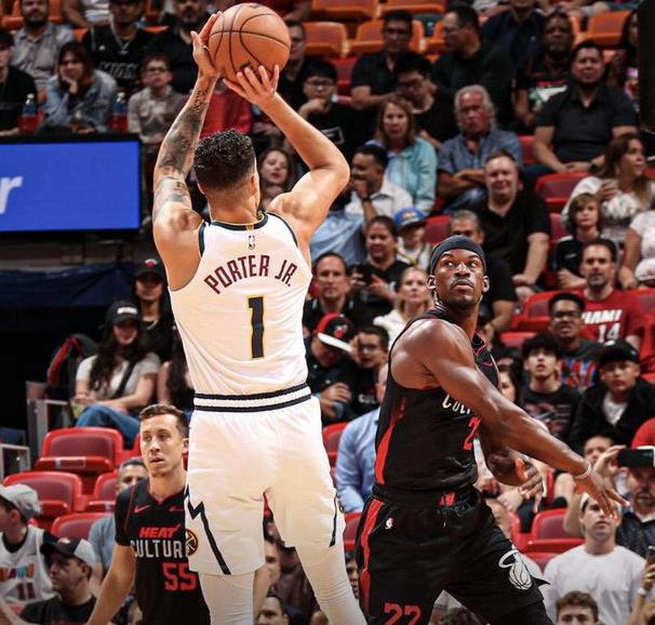 山东队鏖战热火,克莱刷新纪录 山东队鏖战热火,克莱刷新纪录