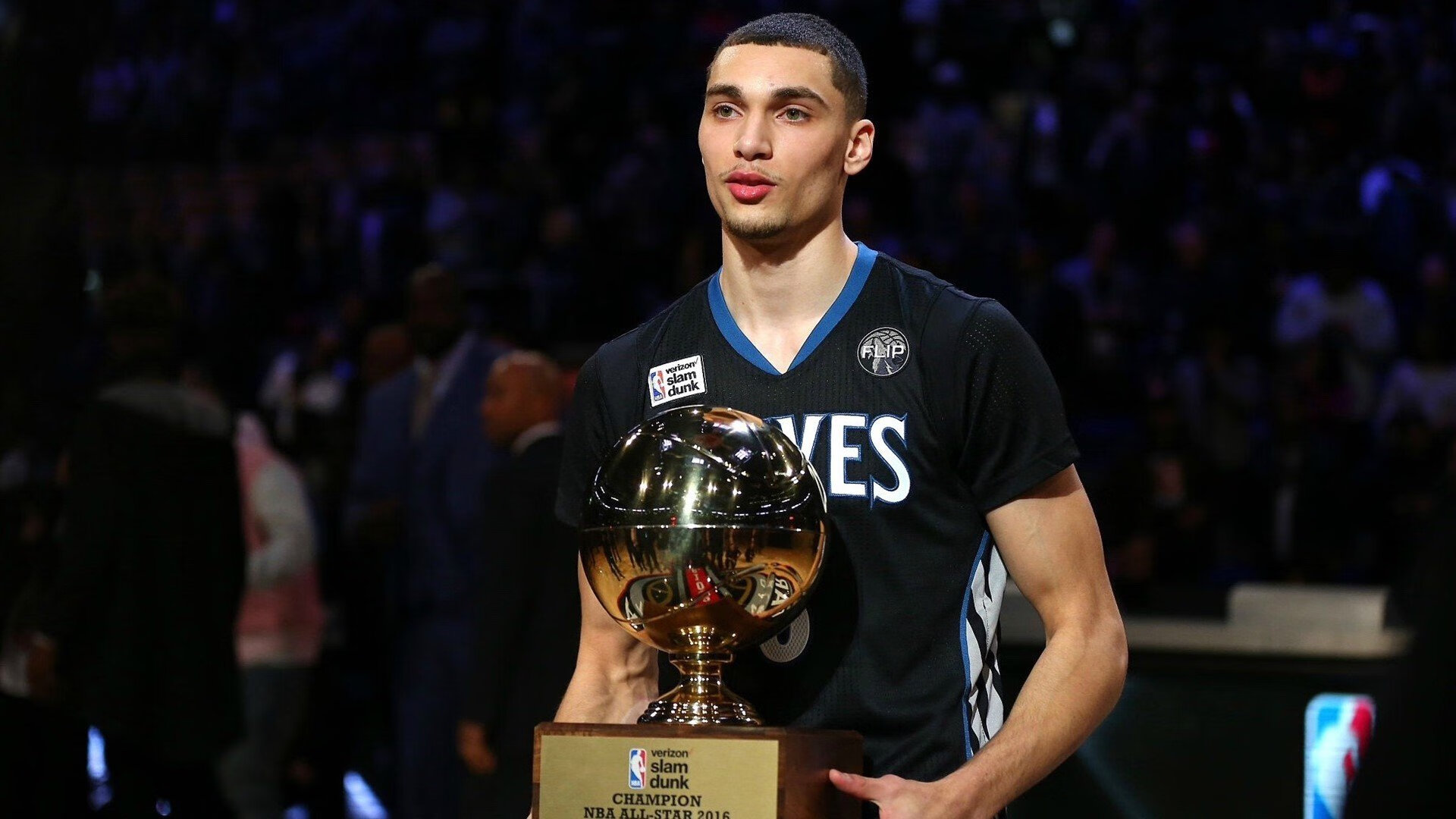 赛道之巅,贝恩的绝对统治,F1年度争冠之夜诞生新王